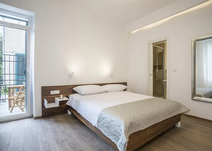 Luxury Marino 4* Split