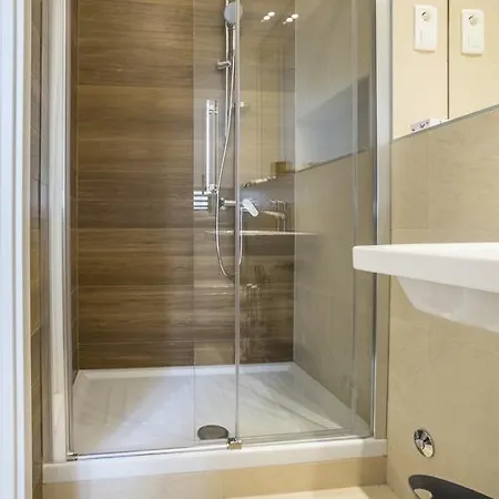 Luxury Marino Πανσιόν Σπλιτ