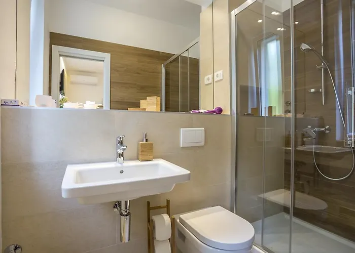 Luxury Marino بيت ضيافة